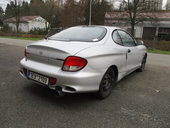 HYUNDAI LANTRA COUPE - 1.6 i - 5