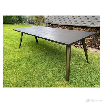 Dřevěný jídelní stůl – City 230 cm - kovové nohy - 5