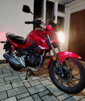 Honda CB125F - 5