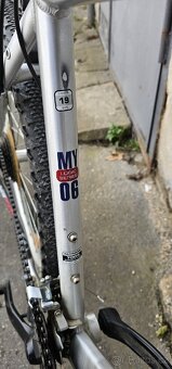 Prodám Author Basic - 5