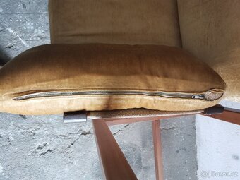 Sedací souprava starší - 5