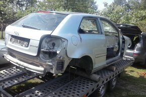 Audi A3 r.v. 2004 airbag palubní deska volant - 5