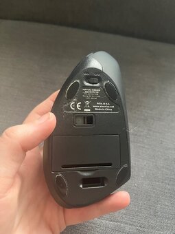 Myš Eternico Wireless 2.4 GHz Vertical Mouse MV100 černá - 5