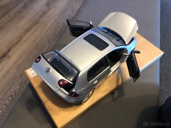 Volkswagen Golf V, 1:18 - 5