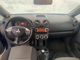 Mitsubishi Colt 1.3 , r.v. 2012 , 67tis km - náhradní díly - 5