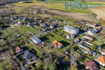 Prodej stavebního pozemku 1148 m2 se soukromou příjezdovou c - 5