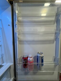 Lednice Gorenje N619EAXL4, 207/97 l, stáří 3 roky - 5
