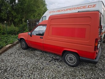 Renault Rapid - 5