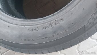 Prodám 2 x letní pneu Maxxis 215/65/17 - 5