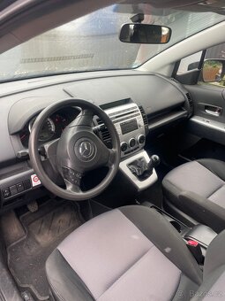Mazda 5 - 5