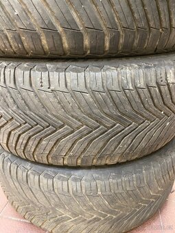 Celoroční 225/40R18 - 5