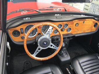 Triumph TR6 - 5