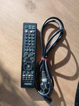 LCD televizor Samsung + Set-top box duální - 5