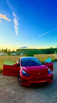 VYMĚNÍM Tesla Model 3 239kW Refresh ZA Tesla Model Y - 5