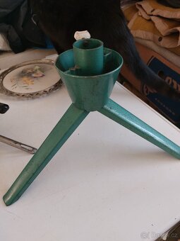 Stojánky na vánoční stromečky. - 5