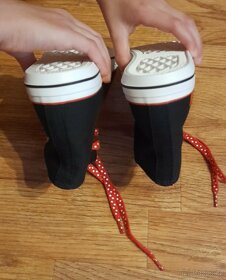 Nové dívčí kotníkové plátěné tenisky v.34 - 5