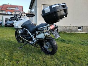 Moto Guzzi Stelvio 1200 rezervace do 10.5. 2024 - 5
