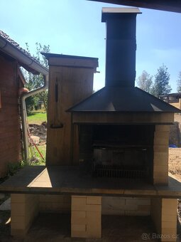 Prodám zahradní krb gril s udírnou - 5