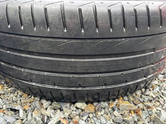 Alu kola na VW golf 6 R17 5x112 pneu 225/45/17 - 5