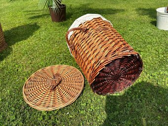 Proutěný koš s textilním vnitřkem. Ø 32cm, výška 42cm - 5