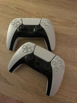 Ps5 slim 1TB v záruce - 5