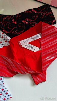 Victoria's Secret - 5