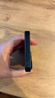 iPhone 13 mini 128 GB černý - 5