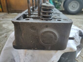 Hlava motoru Škoda 1089ccm - 5