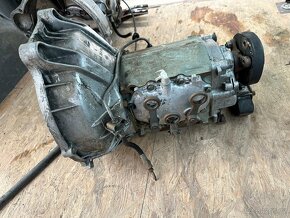 Mercedes 220D w115 prevodovka - 5