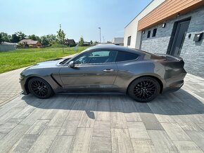 Ford Mustang GT 5.0 V8 310 kW 49tis km - 5