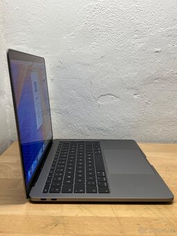 MacBook Pro 13" 2017 /8GB RAM/Intel i5/256GB SSD/ Záruka - 5