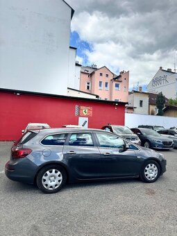 Opel Astra, 2.0 CDTI Sports tourer Ojeté, 2012 - 5