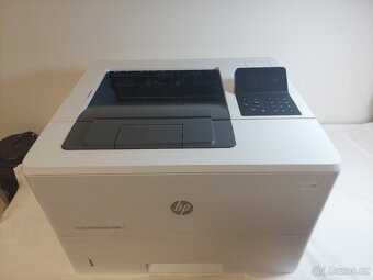 HP LaserJet Enterprise M506 - 5