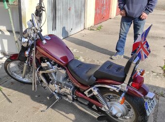 Suzuki Intruder VS 800 - 5