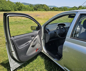 Toyota Yaris, prodám - 5