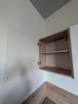 Rohová kuchyňská linka se spotřebiči - 5