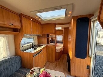 Hobby DeLuxe 460 UFe/1.300KG/SPRCHA/WC/4MÍSTA/2005 - 5