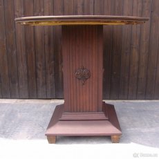 Starožitný stůl s řezbou - 5