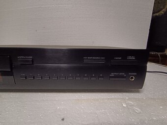 Yamaha CDX-490 CD přehrávač - 5