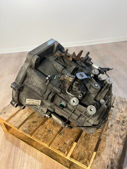 /// Převodovka Mini R50 manuální 5st. /// - 5