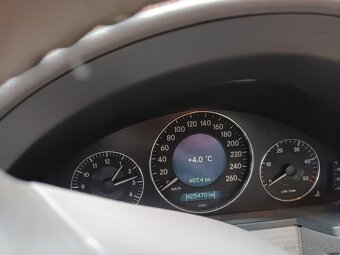 Mercedes w211 e270 2003 - 5