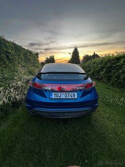 Honda Civic 8g 1.8 vtec - 5