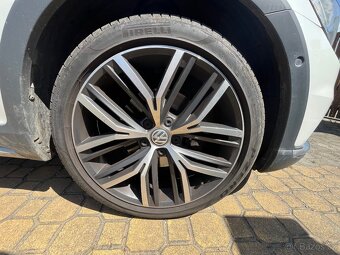 Vw passat B8 Alltrack - full výbava - 5