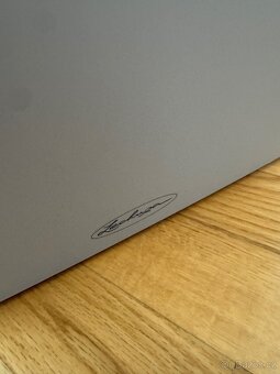 Samozavlažovací květináč Lechuza s velkým fikusem elastica - 5