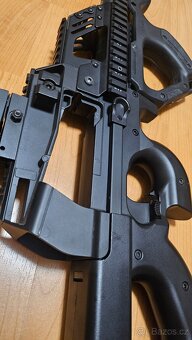 Airsoft FN HERSTAL P90 CYMA - 5