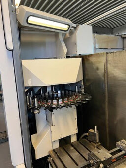 Obráběcí centra - vertikální VTC 20 C - 5