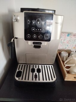 Kávovar DeLonghi Magnifica - 5