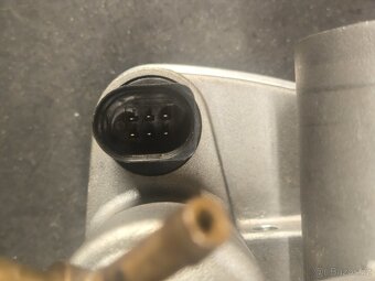 Škrtící klapka fabia I a Octavia I - 5