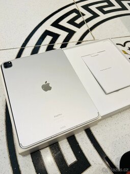Prodám iPad Pro 12.9" 256GB M2 Stříbrný 2022 - 5