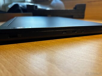 Lenovo Legion 7 16IRX9 - 5